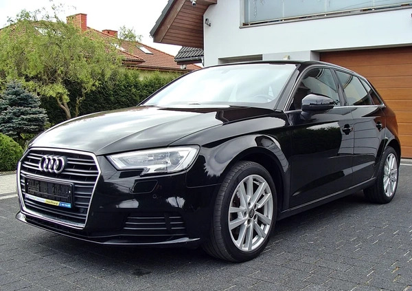 Audi A3 cena 68990 przebieg: 166000, rok produkcji 2019 z Zawiercie małe 379